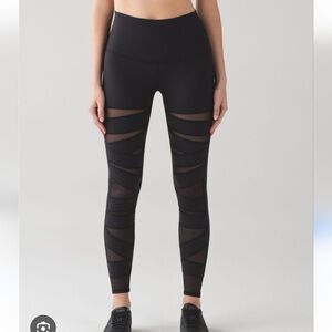 Lululemon winder under tech mesh